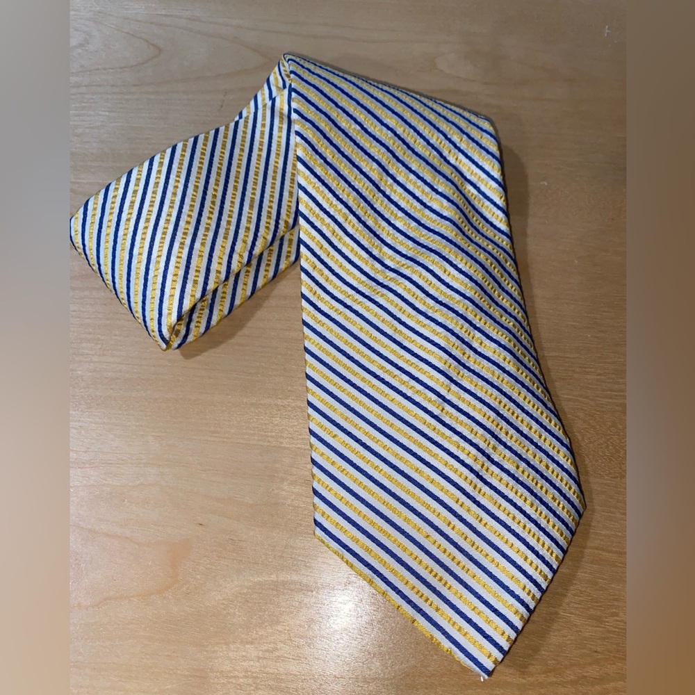 BROOKS BROTHERS MAKERS Yellow /Blue Stripe Silk Tie. - Picture 6 of 7